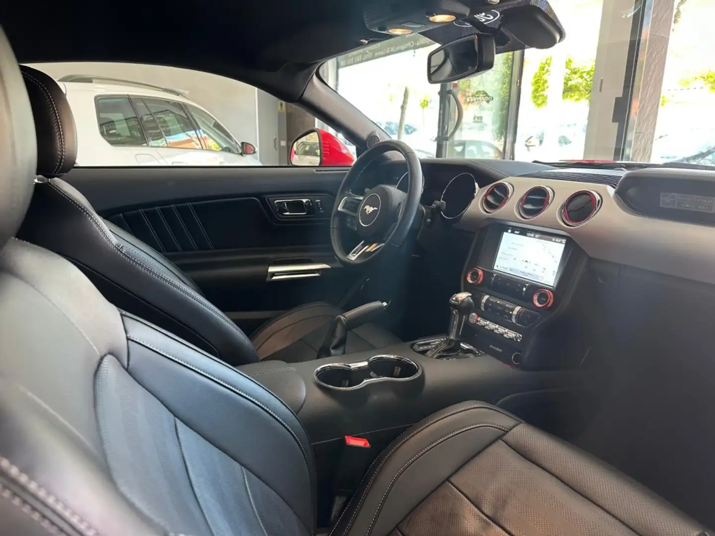 Ford Mustang Deportivo Automático de 2 Puertas Rojo - 2