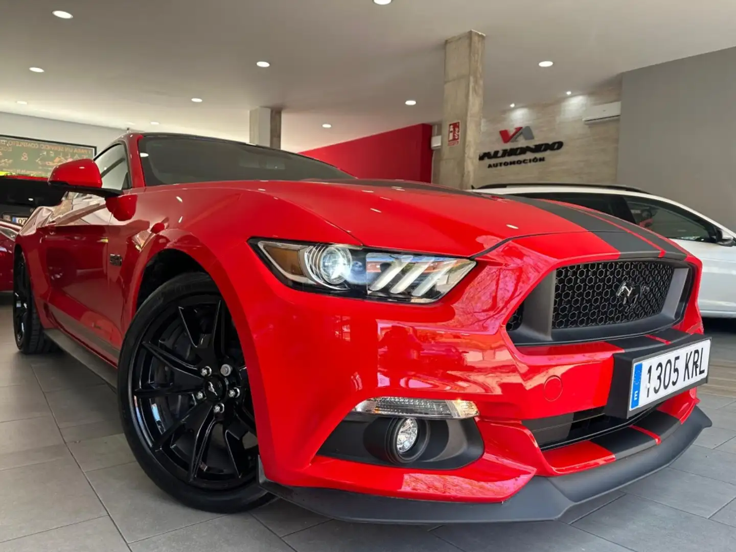 Ford Mustang Deportivo Automático de 2 Puertas Rojo - 1