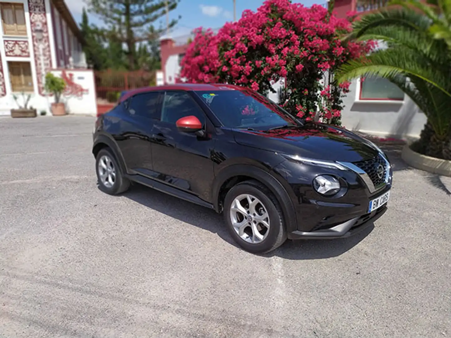 Nissan Juke 1.0 DIG-T N-Connecta 4x2 DCT 7 114 Schwarz - 2