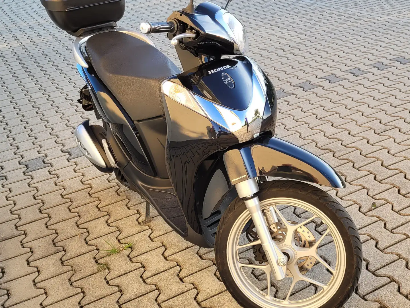 Honda SH 125 Mode Schwarz - 2