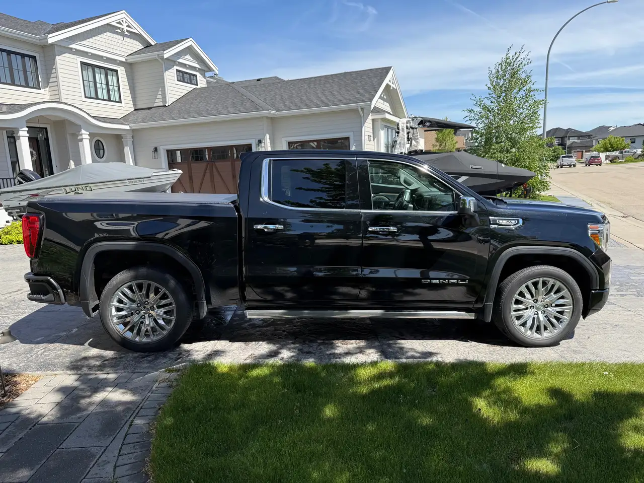 GMC Sierra 1500 photo GMC Sierra 1500
