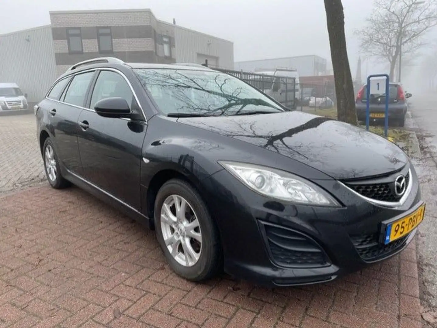 Mazda 6 Sportbreak 2.2 CiTD Business Airco,Navigatie EXPOR Schwarz - 1