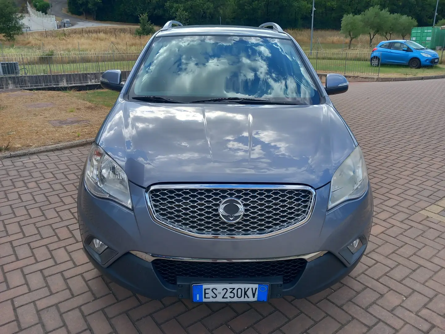 SsangYong Korando 2.0 E-XDI 149 Cv AWD 4x4 Grigio - 2