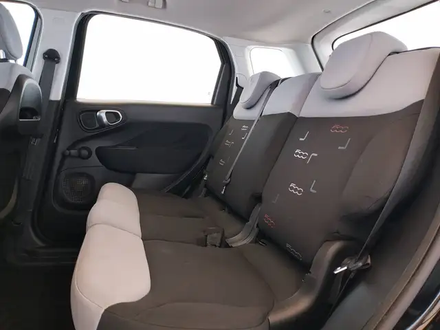 Fiat 500L view 6