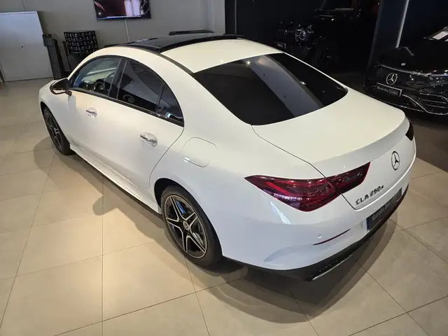 Mercedes-Benz CLA view 15