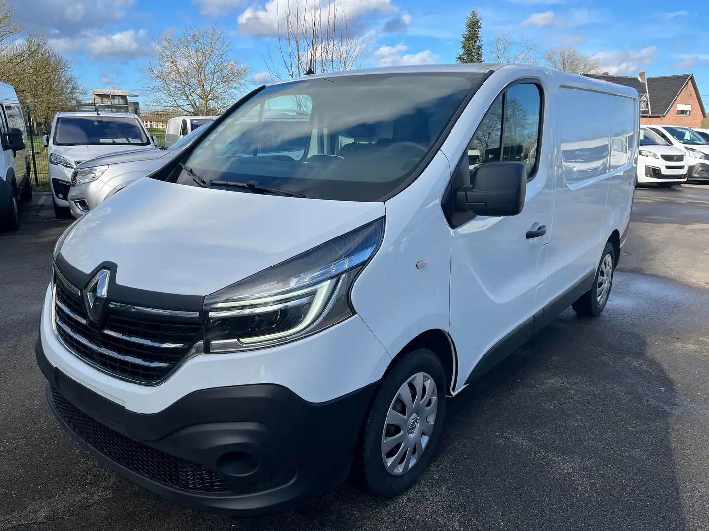 Renault Trafic 2.0 L1H1 AIRCO 11.240€+BTW+TVA Wit - 1