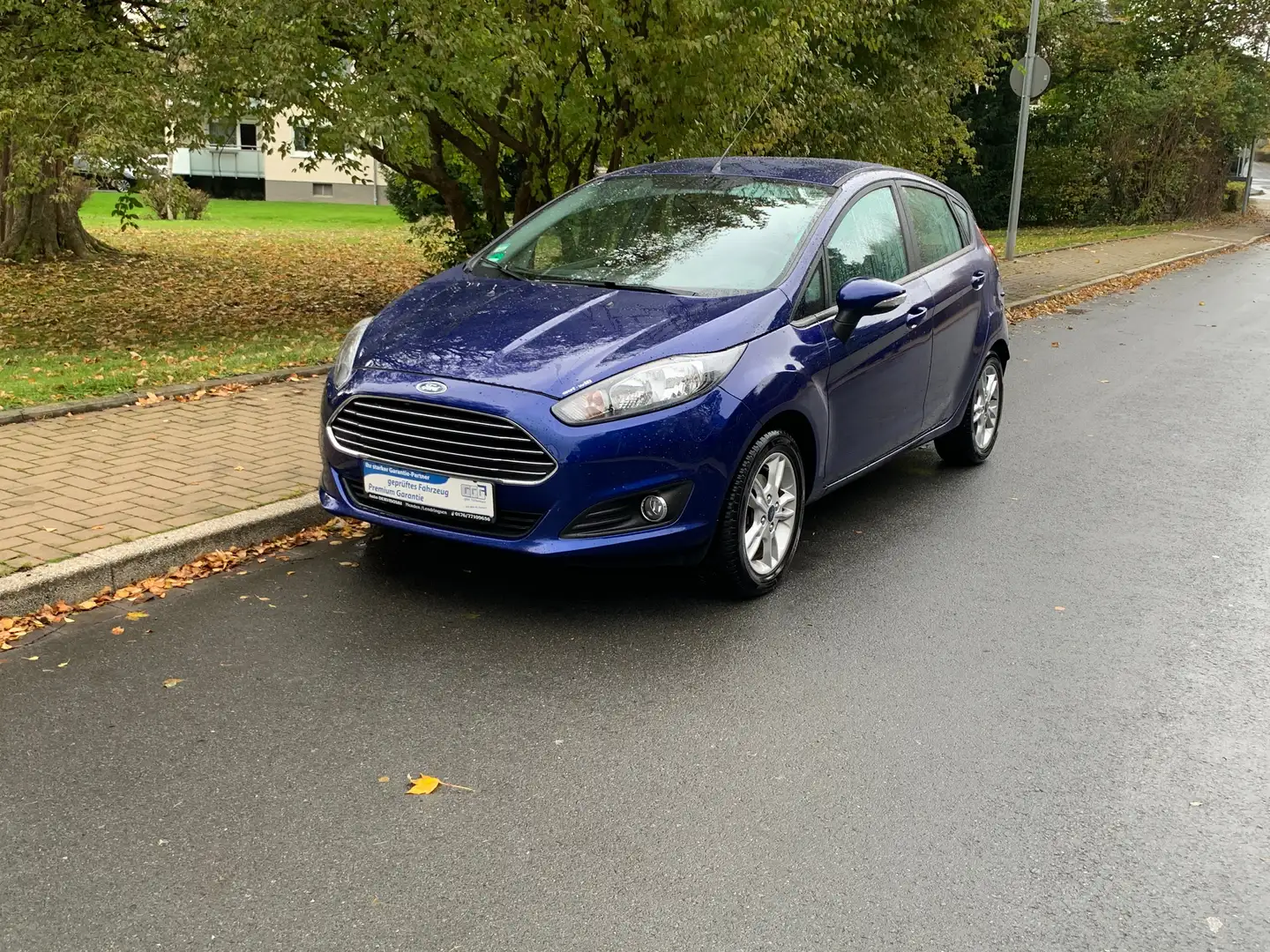 Ford Fiesta SYNC Edition. 1 Hand. Km 81.512.Scheckheftgepflegt Blau - 1