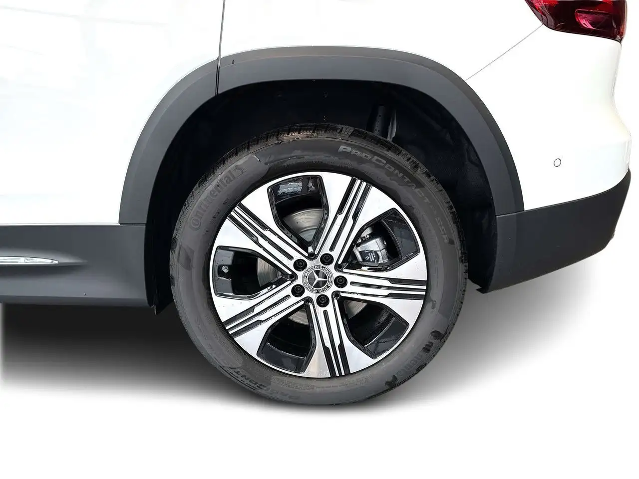Mercedes-Benz EQB снимка Mercedes-Benz EQB