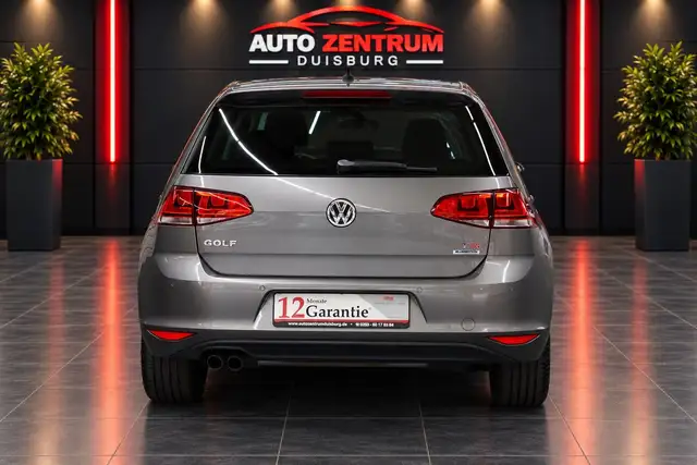 Volkswagen Golf view 8