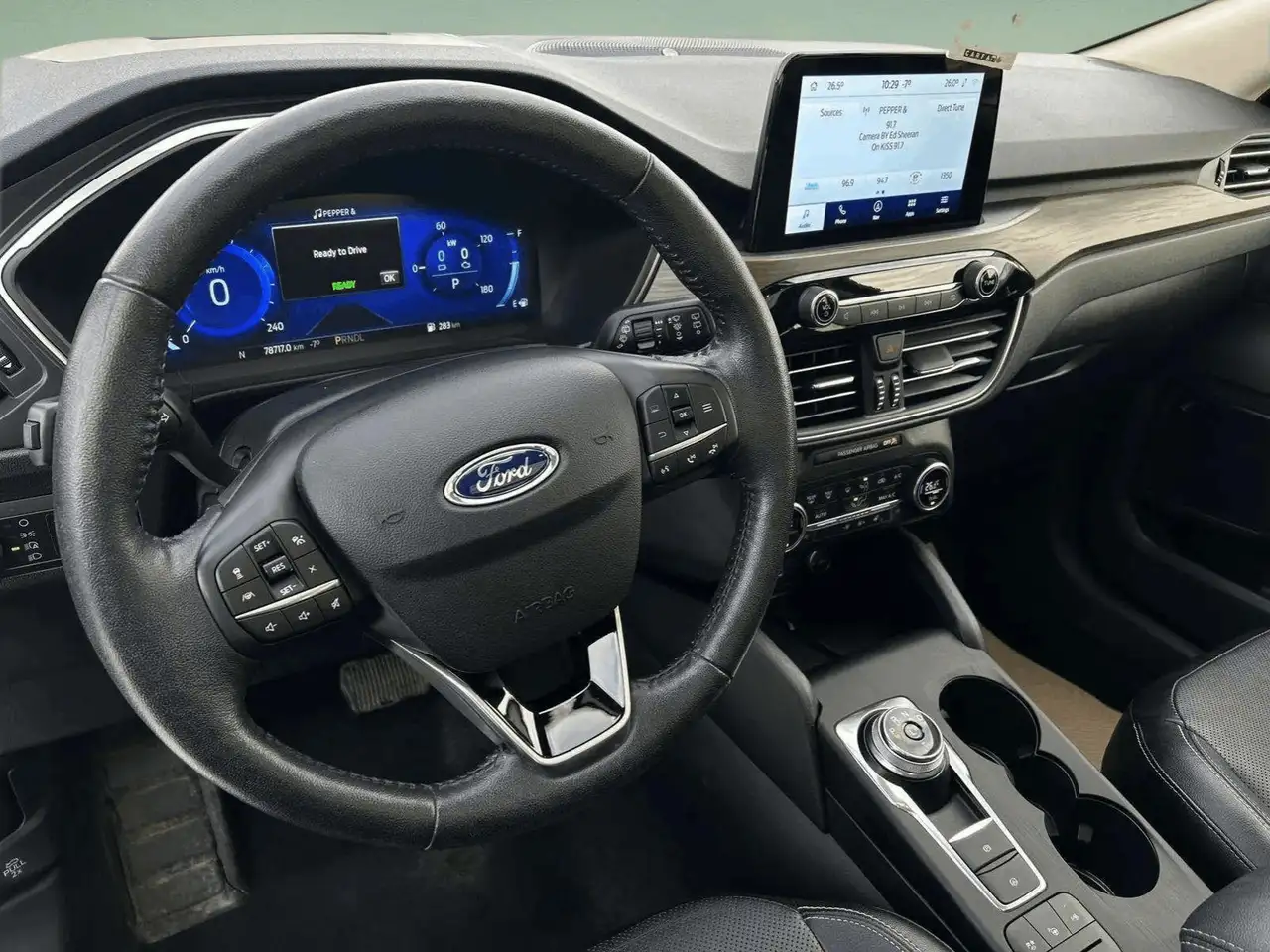 Ford Escape снимка Ford Escape