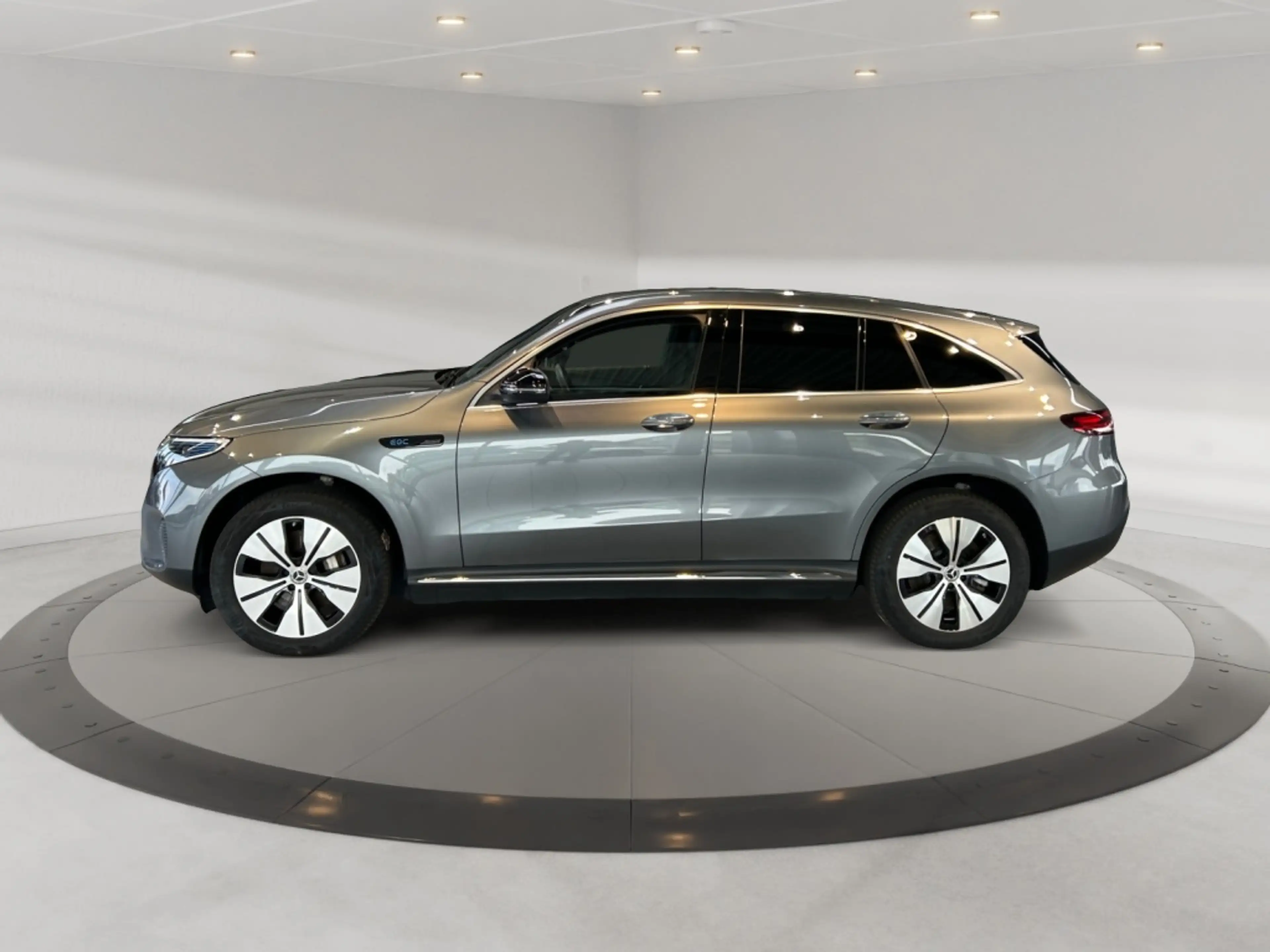 Mercedes-Benz EQC 400 4matic MBUX+MBeam+Cam+LED+Navi+AUT+Keyl — photo 6
