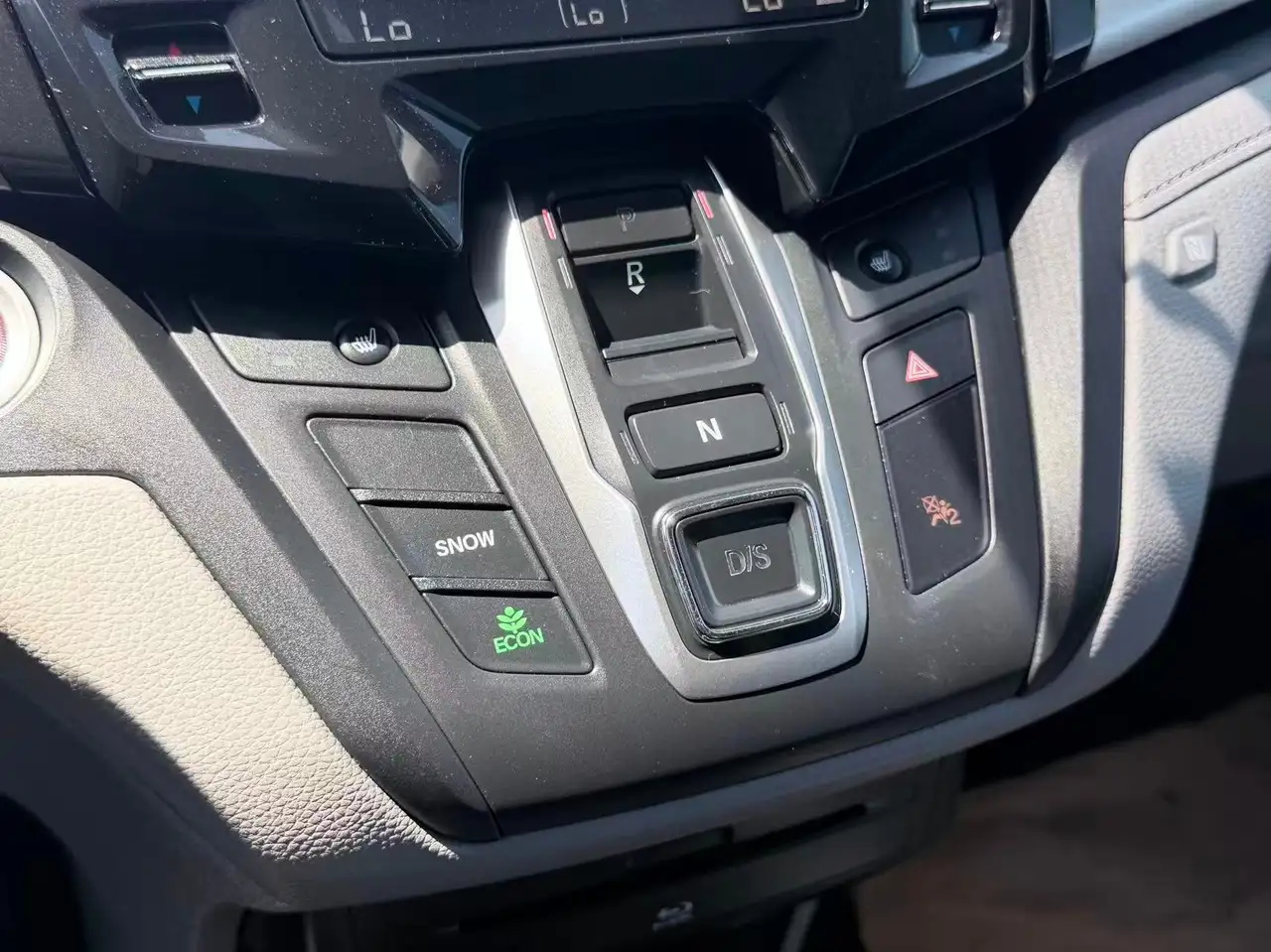 Honda Odyssey снимка Honda Odyssey