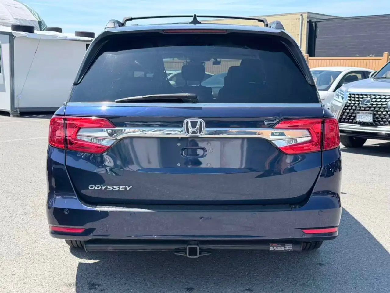 Honda Odyssey снимка Honda Odyssey