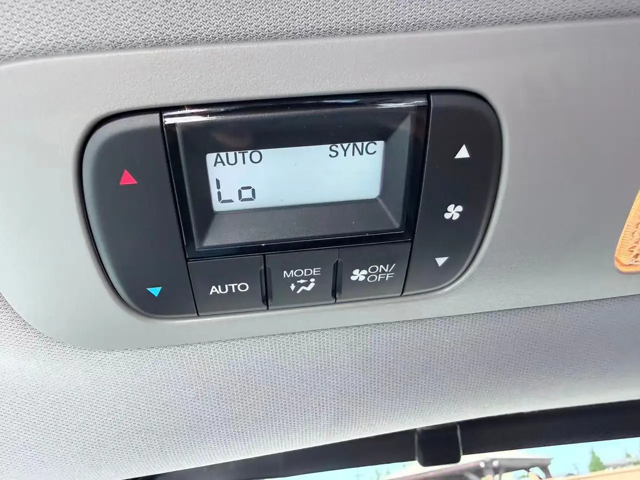 Honda Odyssey снимка Honda Odyssey