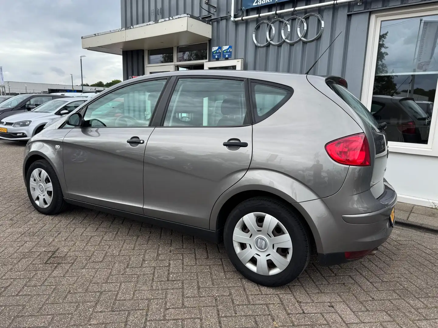 SEAT Altea 1.6 Reference Gris - 2