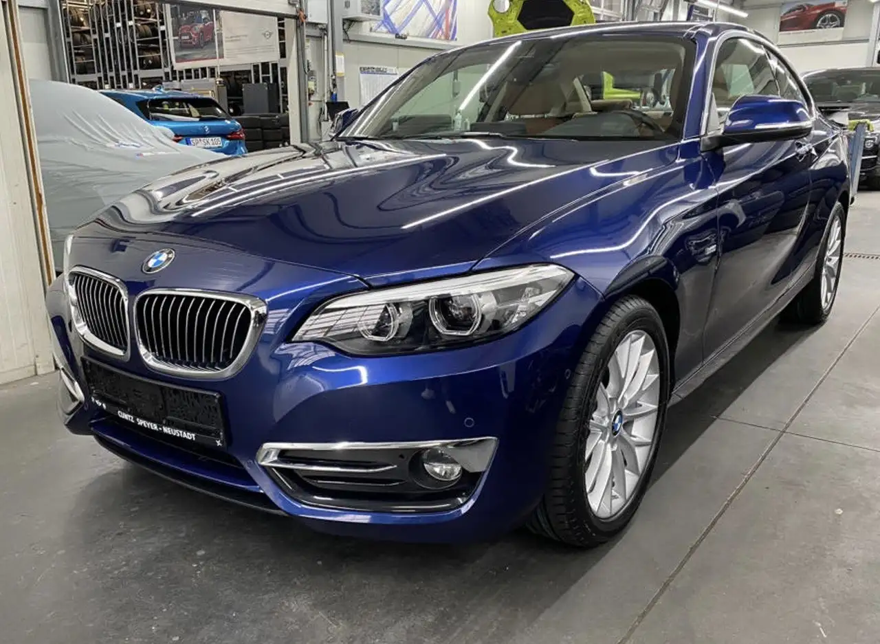 BMW 220