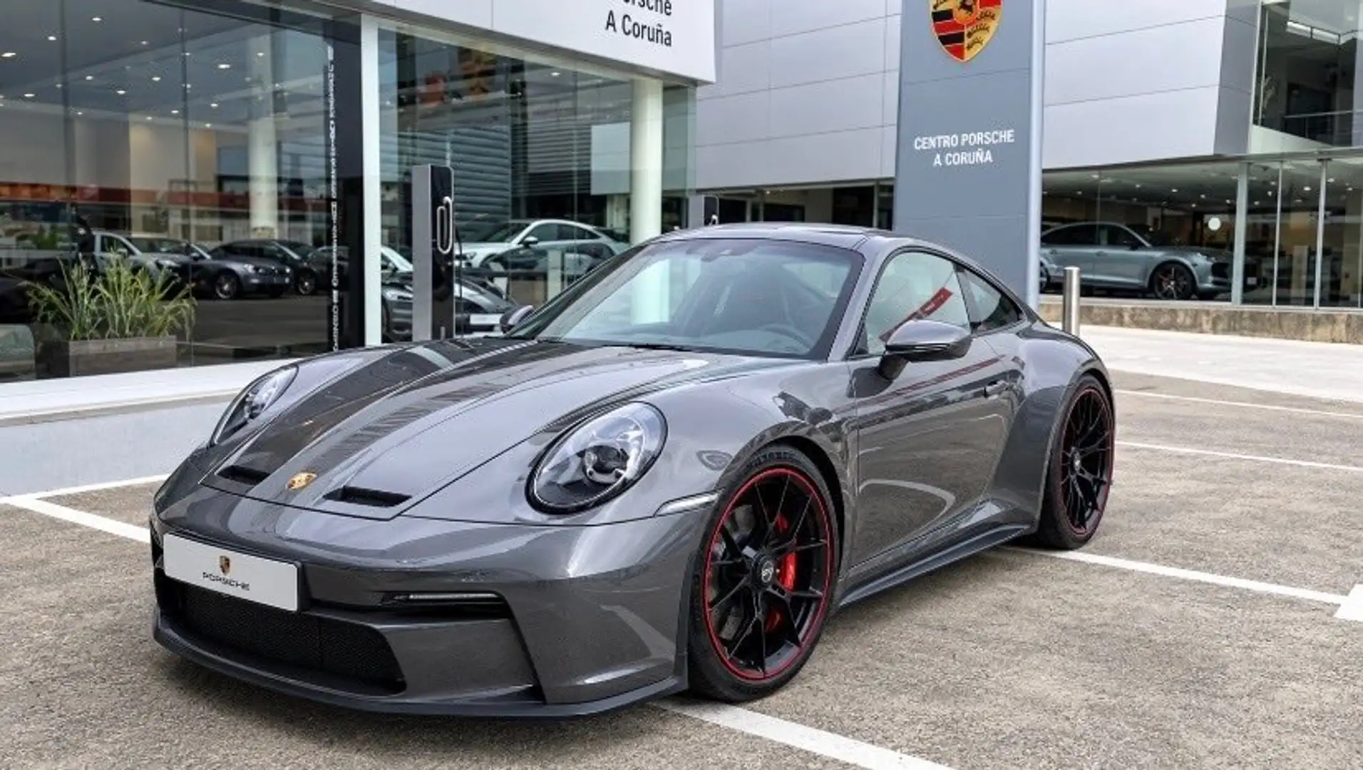 Porsche 911 GT3 Touring - 1