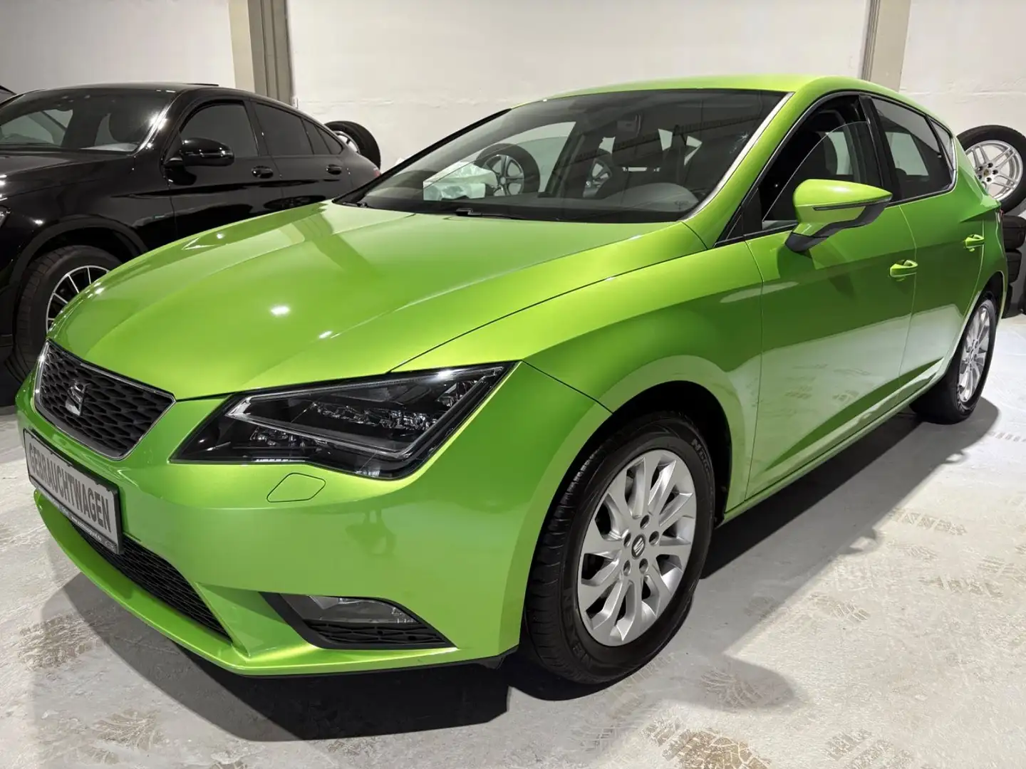 SEAT Leon Style 1.2 TSI Style*LED*Klimaaut.* Grün - 1