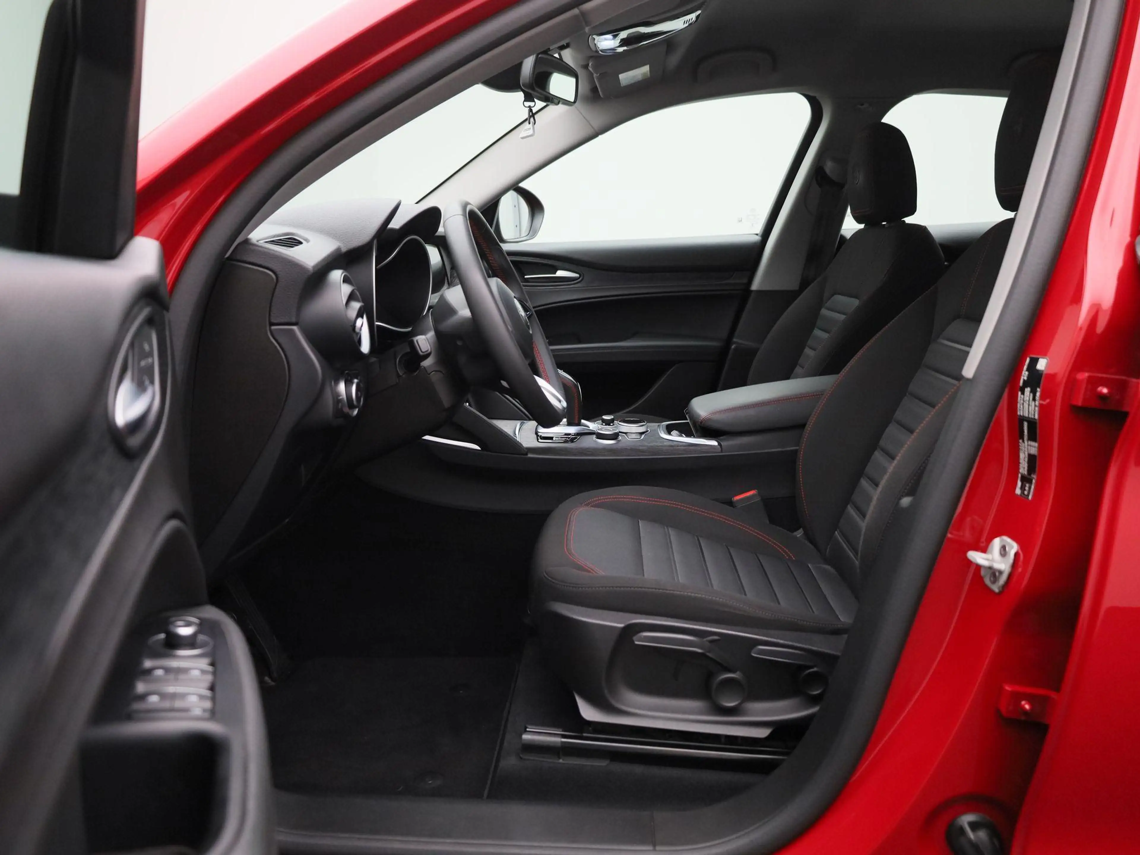 Alfa Romeo Stelvio 2.2 D 160 Super CAMERA | NAVI | ECC — photo 11