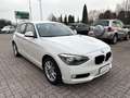 BMW 116 1.6 BENZINA CAMBIO AUTOMATICO SI A NEOPATENTATI Weiß - thumbnail 1