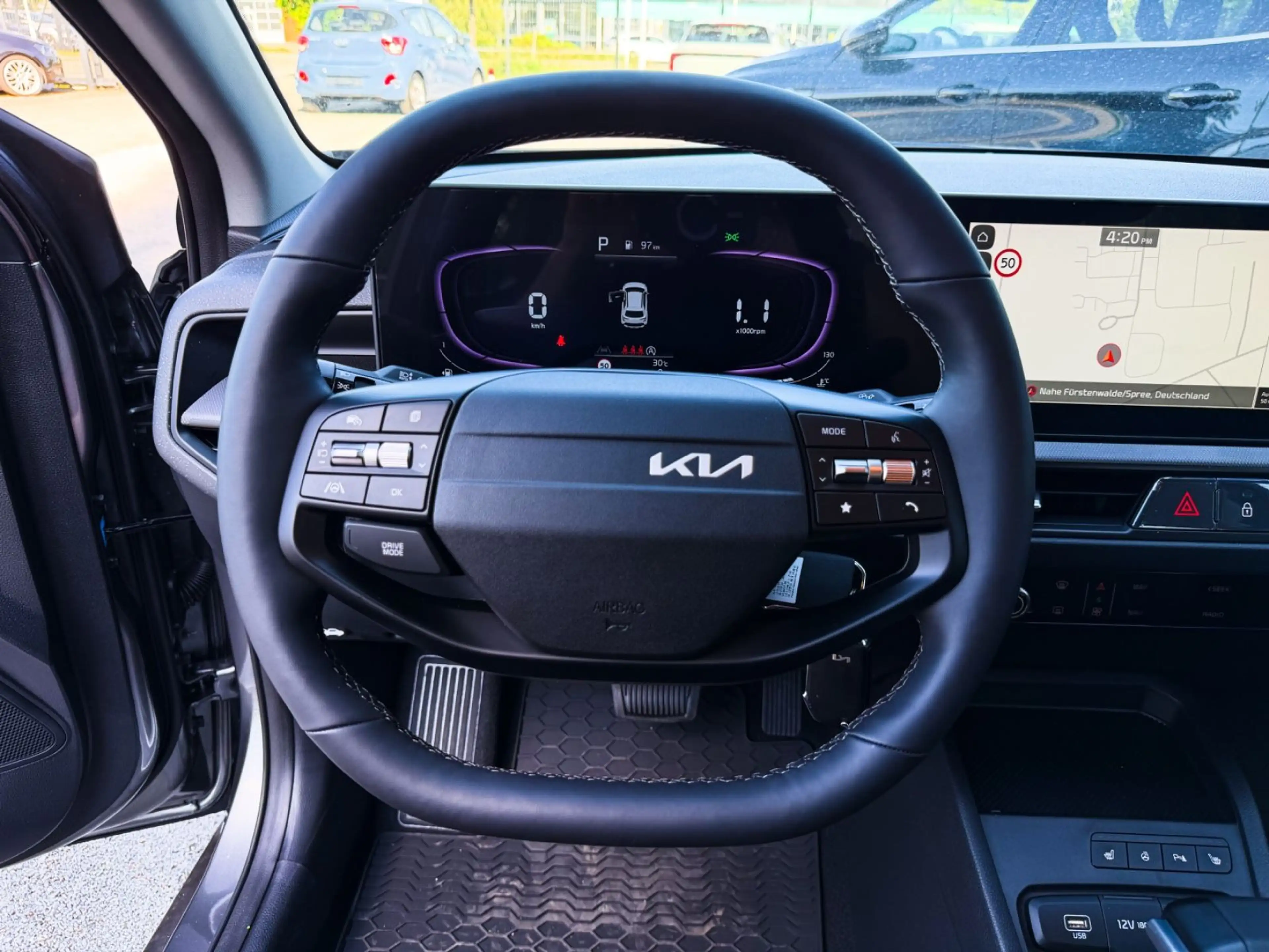 Kia Stonic Automatik — photo 11