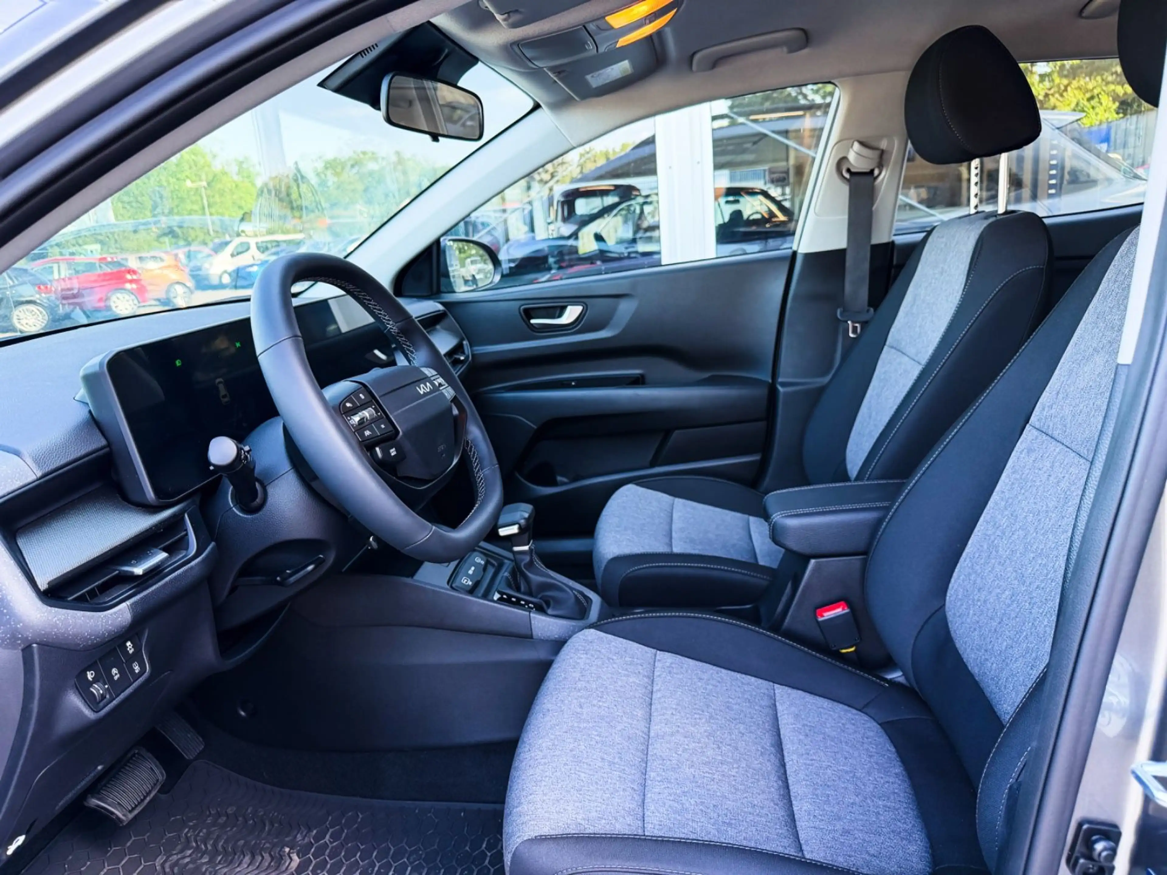 Kia Stonic Automatik — photo 9