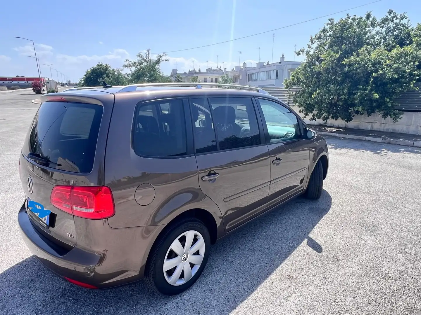 Volkswagen Touran Touran II 2010 1.6 tdi Comfortline dsg - 1