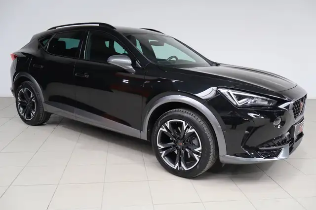 Cupra Formentor view 3