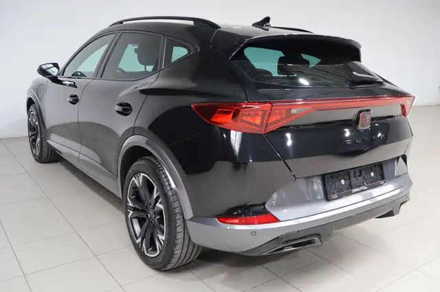 Cupra Formentor view 8