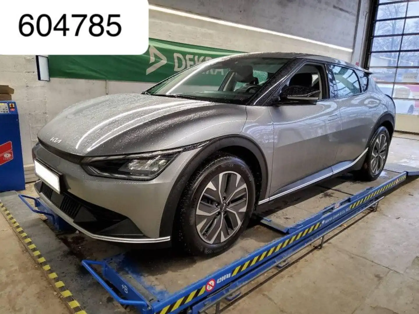 Kia EV6 77kWh ACC Kam Wärmep 19"Leder LED Nav Grau - 1