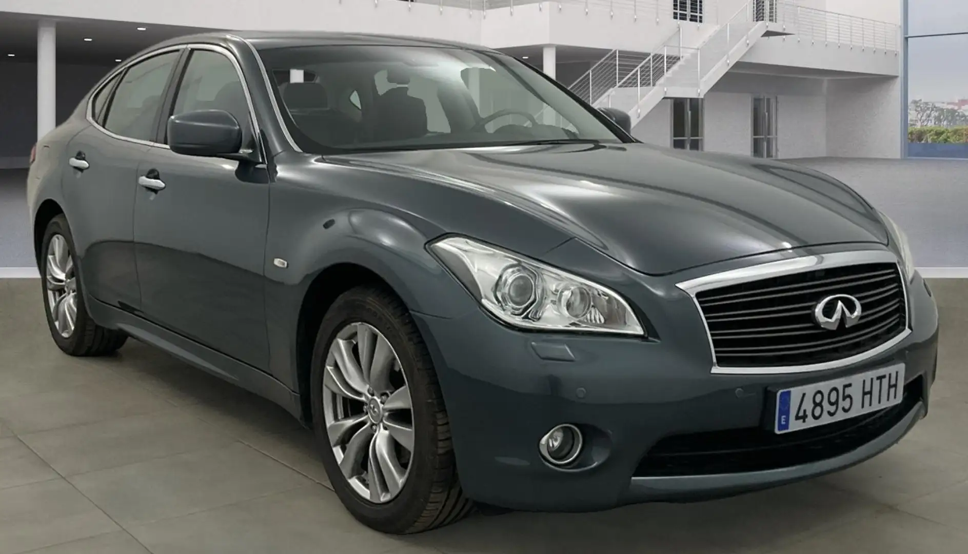 Infiniti M30 M 30d GT Aut. GT Grau - 2