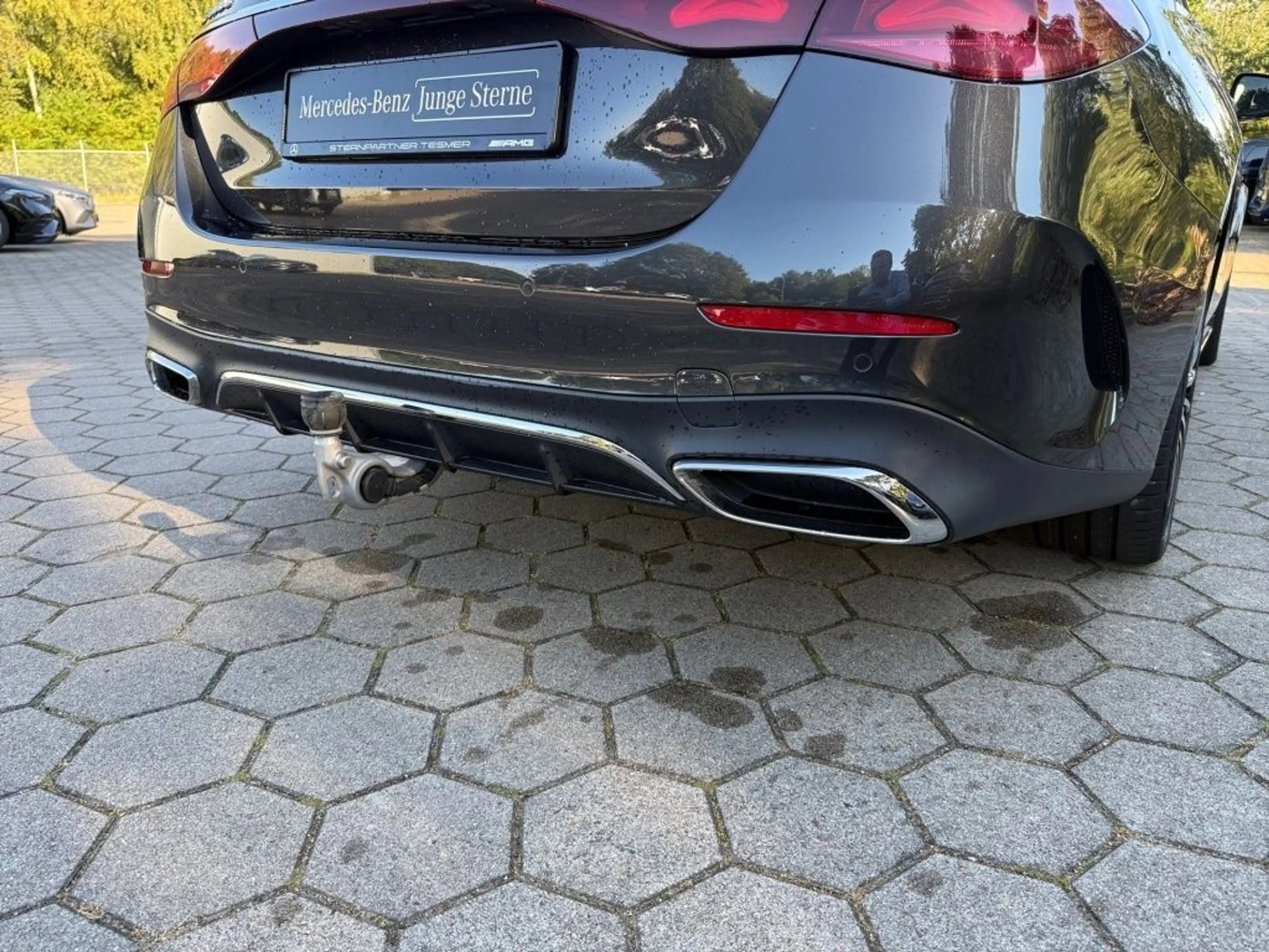 Mercedes-Benz E 400 e 4M AMG+PANO+LEDER+BURMESTER4D+SUPERSCR. — photo 11