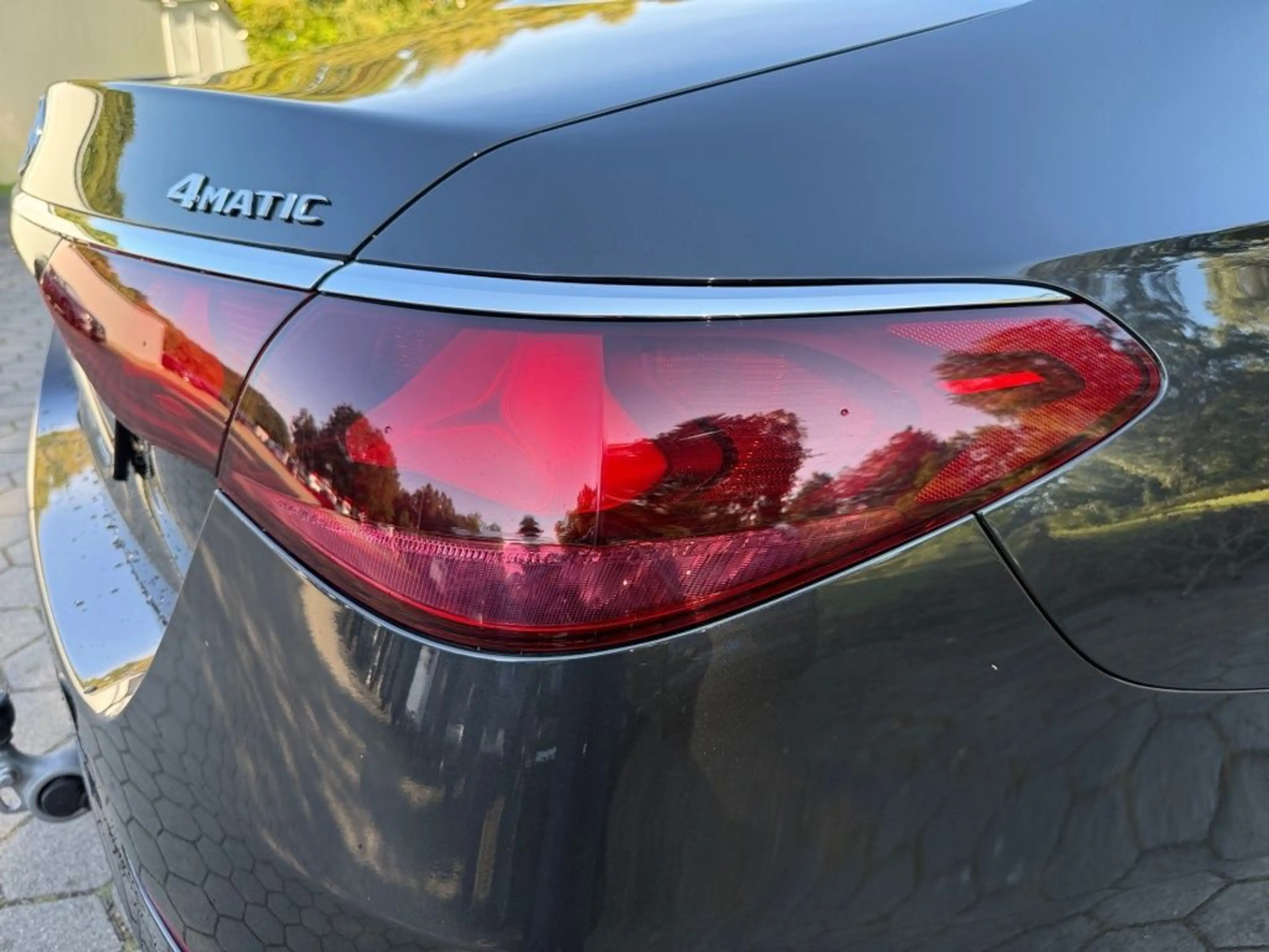 Mercedes-Benz E 400 e 4M AMG+PANO+LEDER+BURMESTER4D+SUPERSCR. — photo 10