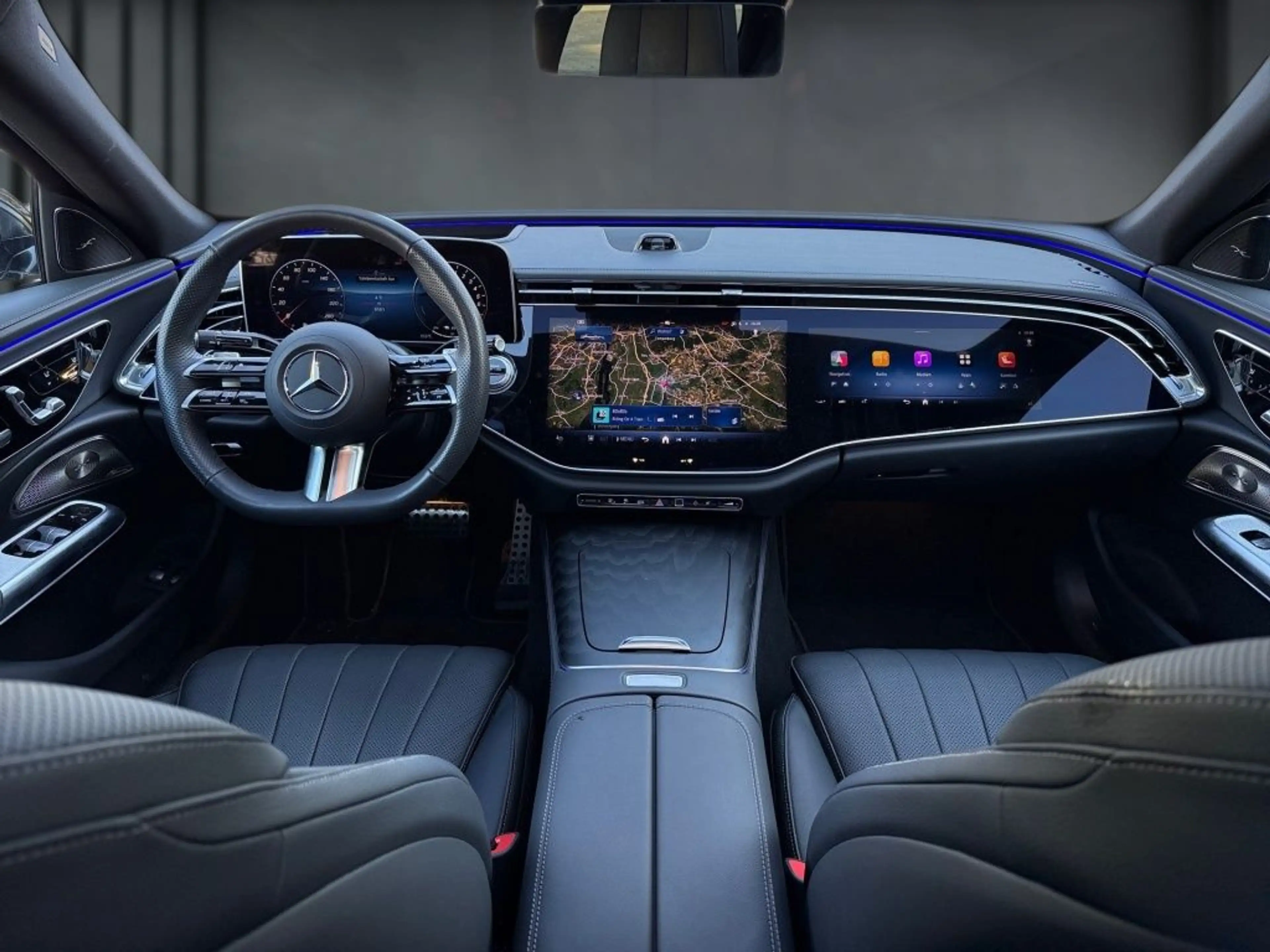 Mercedes-Benz E 400 e 4M AMG+PANO+LEDER+BURMESTER4D+SUPERSCR. — photo 14