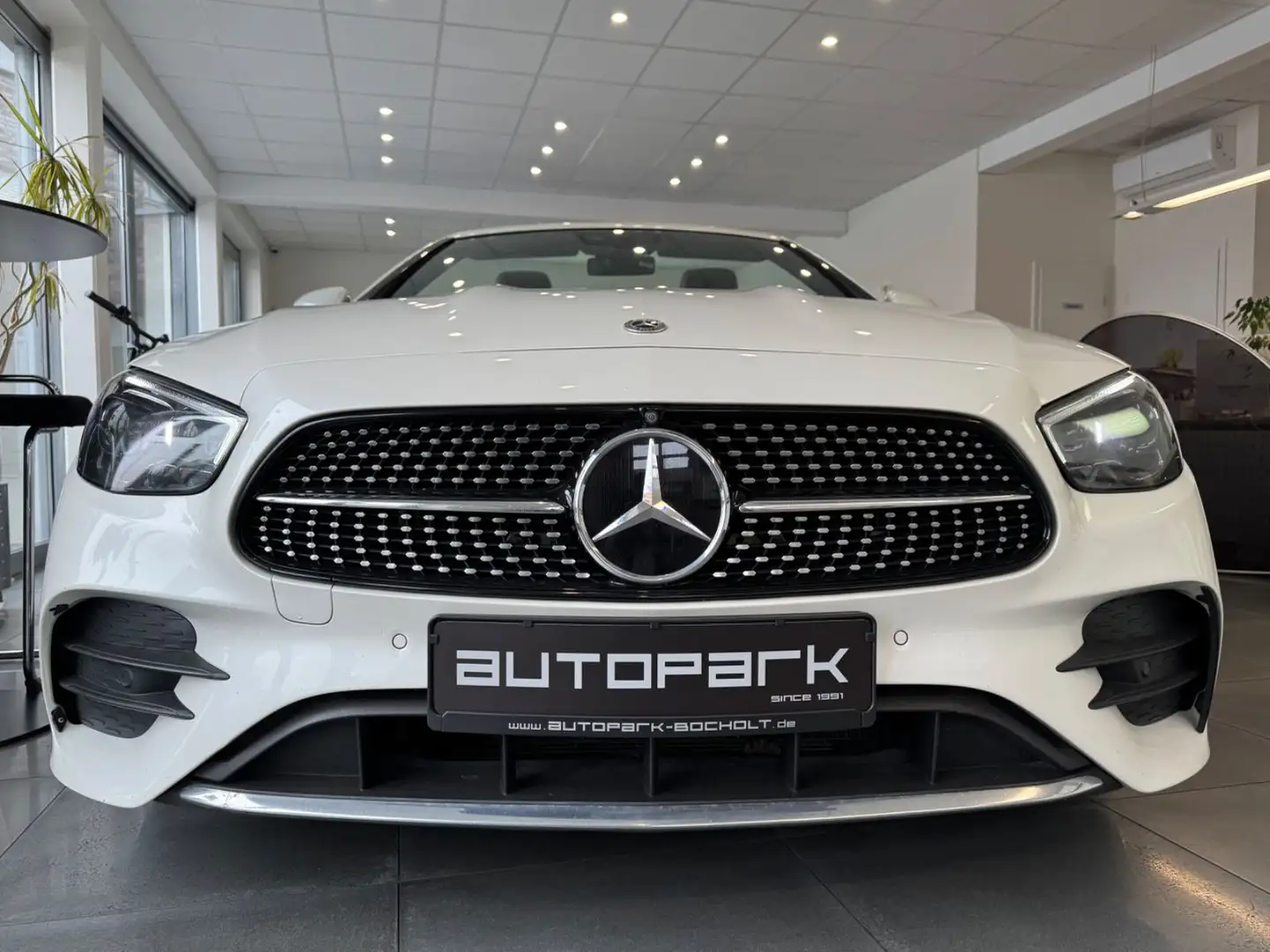 Mercedes-Benz E 400 d 4M AMG Cabrio BURM ACC SitzL 360 StHz 20" Weiß - 2