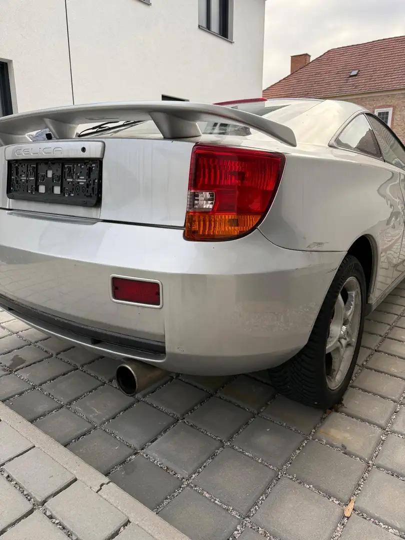 Toyota Celica 1,8 VVT-i - 2