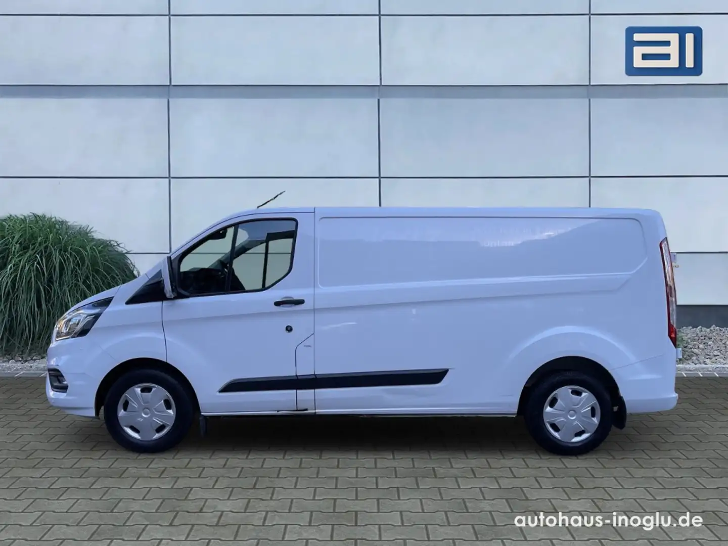 Ford Transit Custom 2.0 TDCi 320 L2*Navi*Kamera*F Shz* Weiß - 2