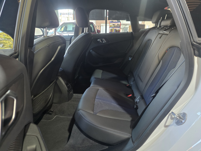 BMW 218 Gran Coupé 218iA //PACK M// — photo 8