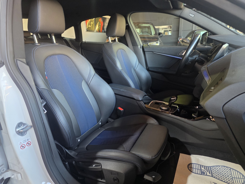 BMW 218 Gran Coupé 218iA //PACK M// — photo 10