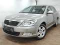 Skoda Octavia 1.4 KLIMAA 1-HAND TEMP BC SHZ EURO-5 PDC ELEGANCE Silber - thumbnail 2