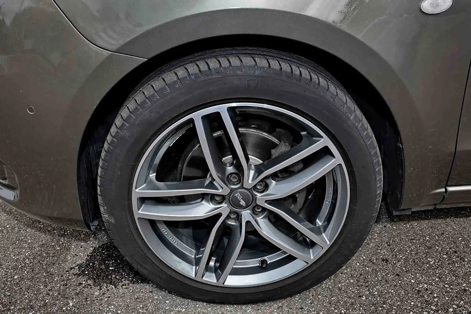 Mercedes-Benz Vito 116 BlueTEC MIXTO AUTOMATIK LED AHK KAMERA Grau - 2