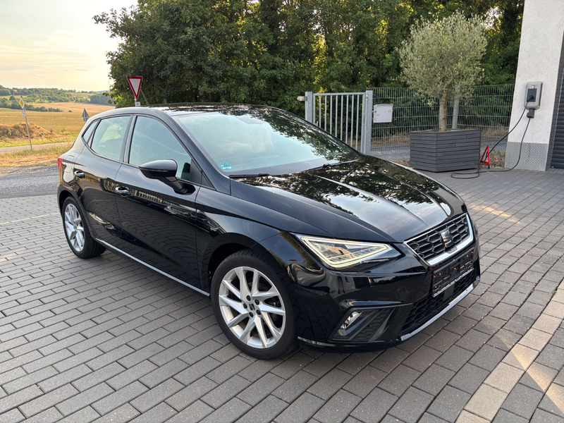 SEAT Ibiza FR Sitzhz. AppCon digCockpit — photo 3