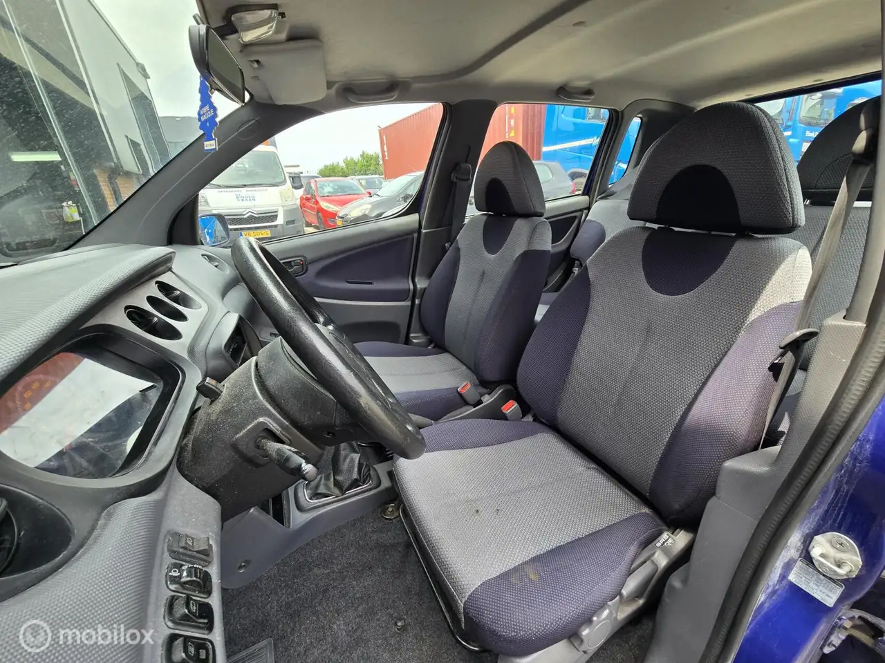 Daihatsu YRV Young RV 1.3-16V XTi / NAP, foto 9