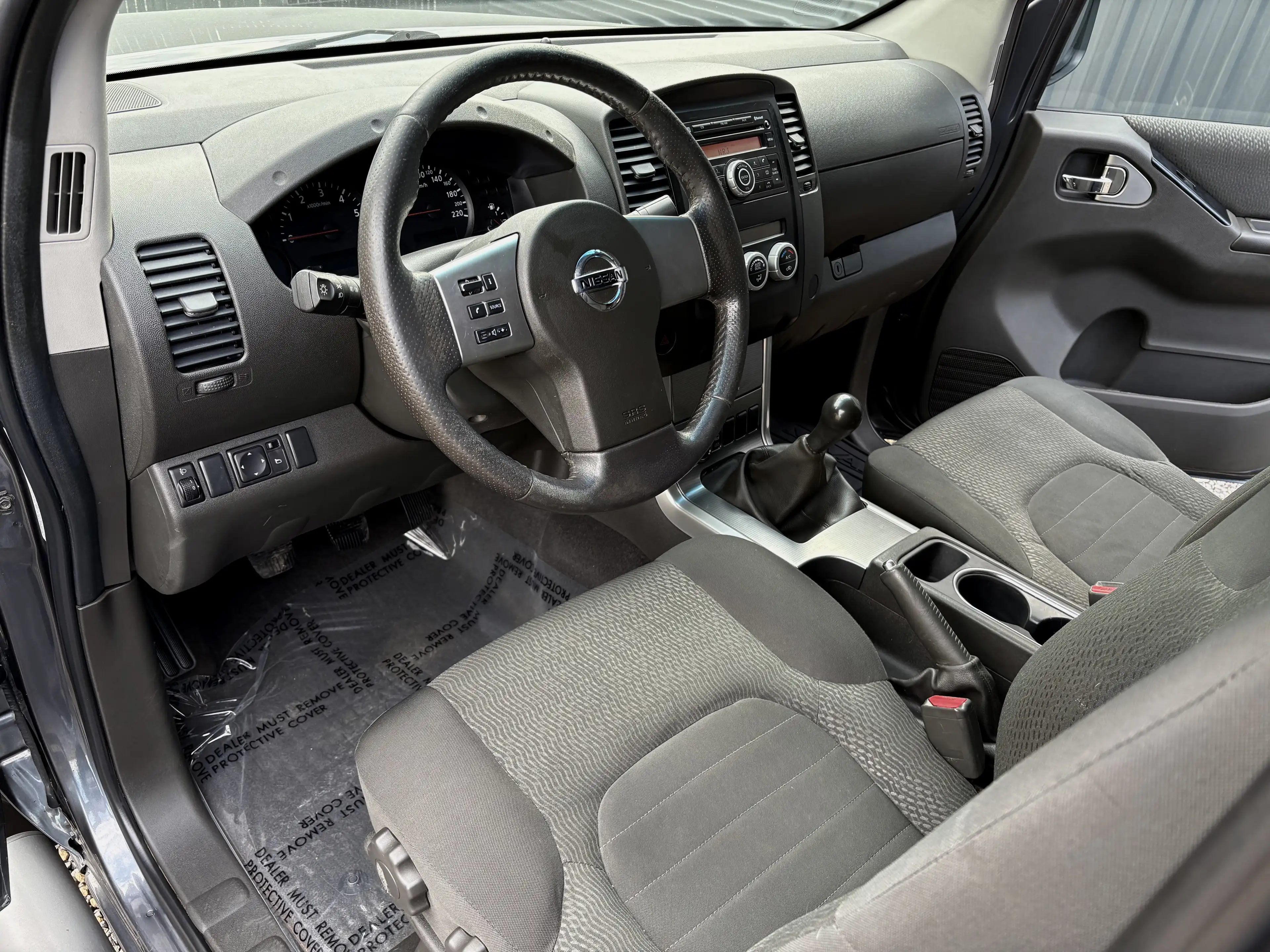 Nissan Navara 2.5 dCi 4x4/ Hardtop/ Garantie — photo 6
