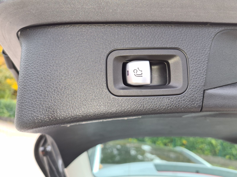 Mercedes-Benz C 250 d 4M AV 9G Autom. Pano Leder LED — photo 15