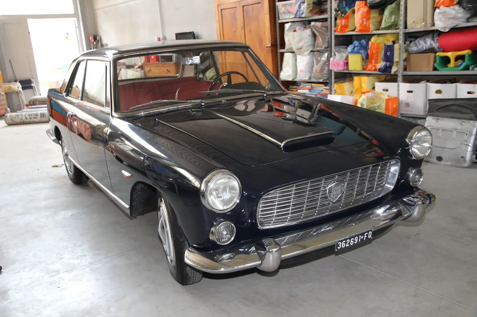 Lancia Flaminia 3B 2.8 Pininfarina Blau - 2
