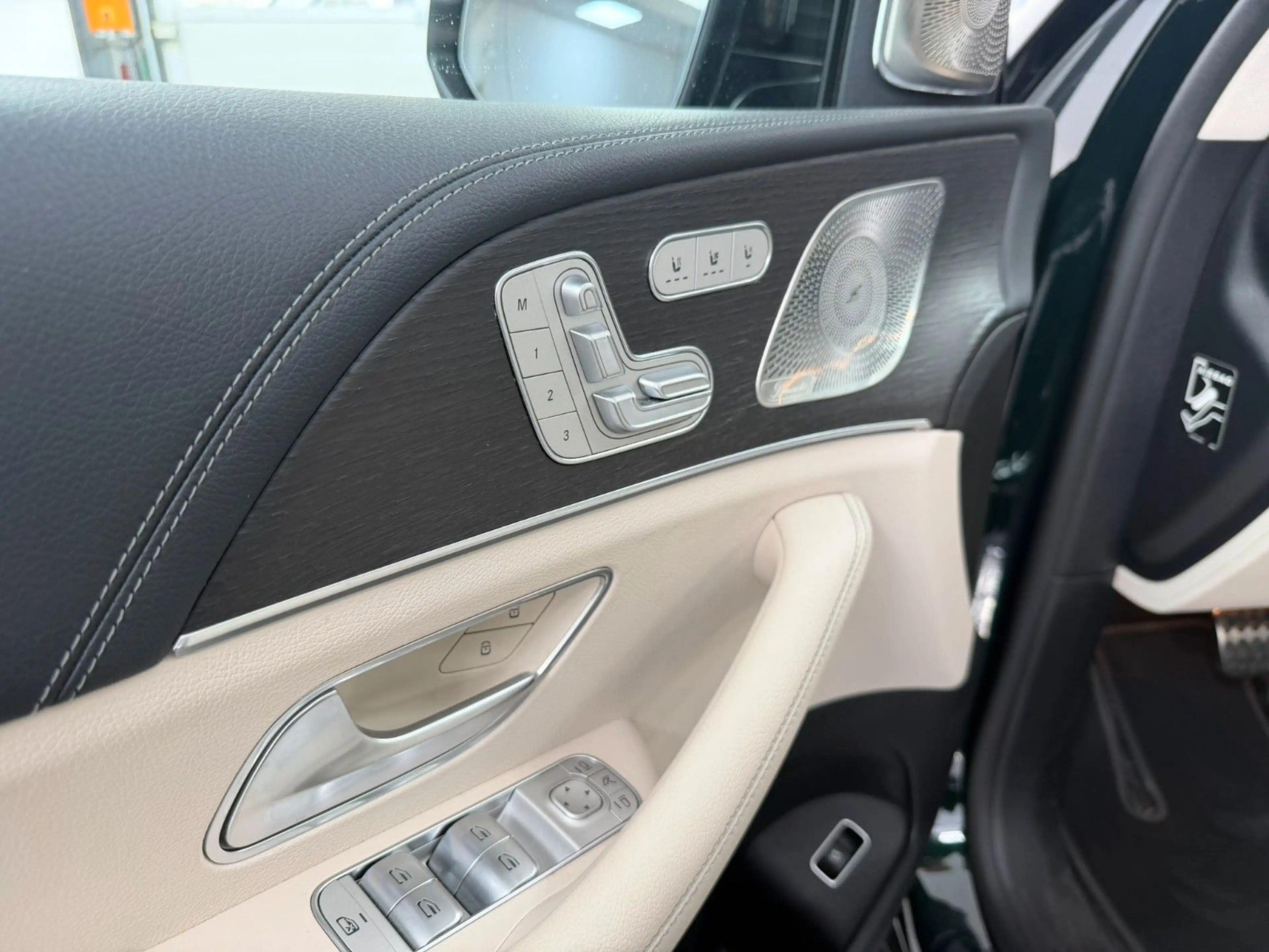 Mercedes-Benz GLS 400 d 4Matic AMG NAVI 360° STDHZ MFL VIRTUAL — photo 15