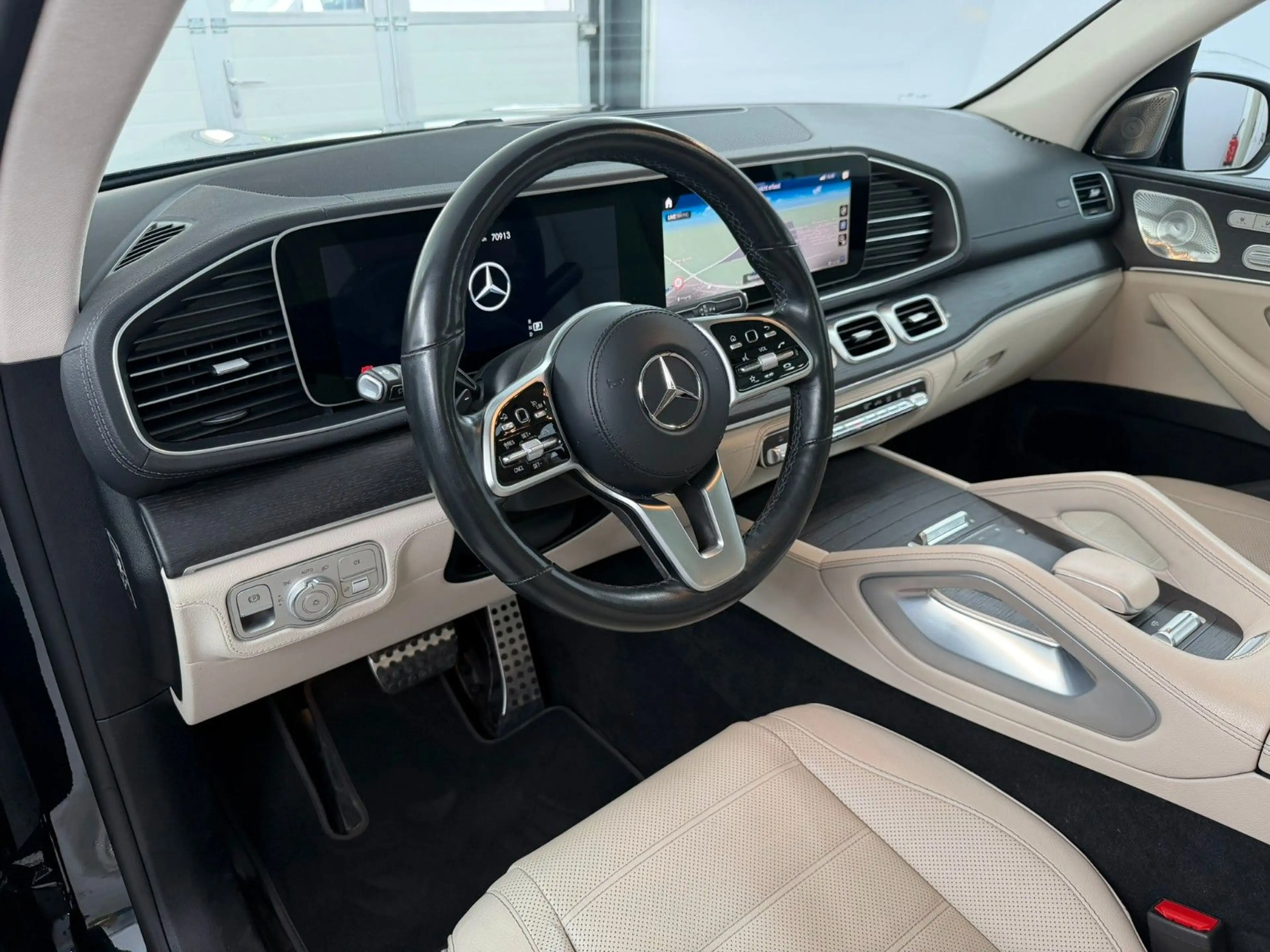 Mercedes-Benz GLS 400 d 4Matic AMG NAVI 360° STDHZ MFL VIRTUAL — photo 13