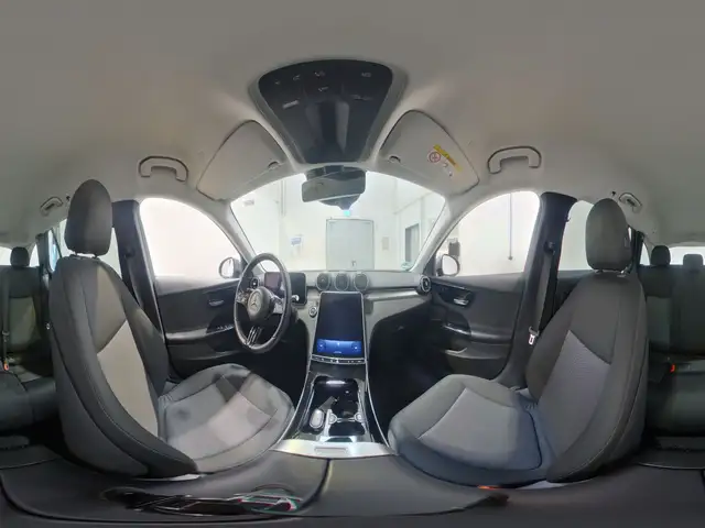 Mercedes-Benz C-Class view 12