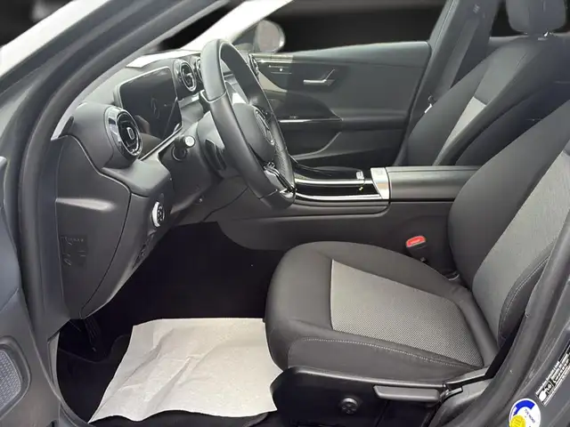 Mercedes-Benz C-Class view 15